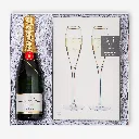 Champagne-celebration-moet-v3.webp
