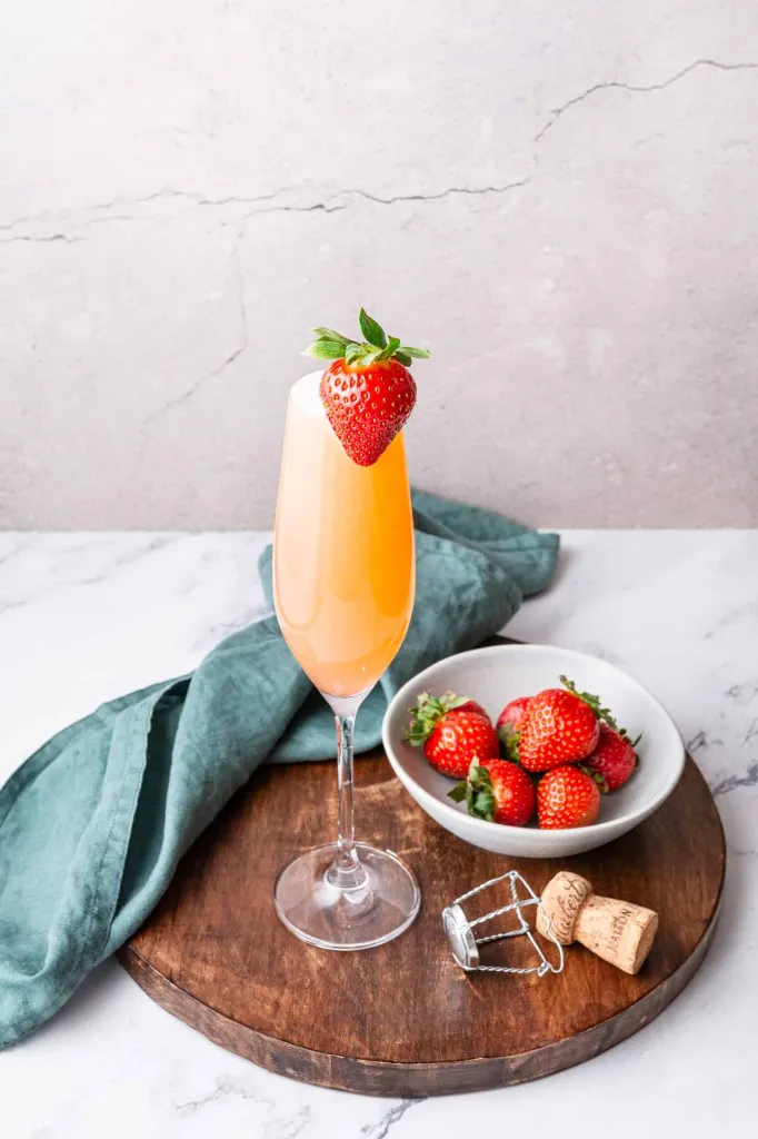 a-strawberry_champagne-feature-3-1.webp
